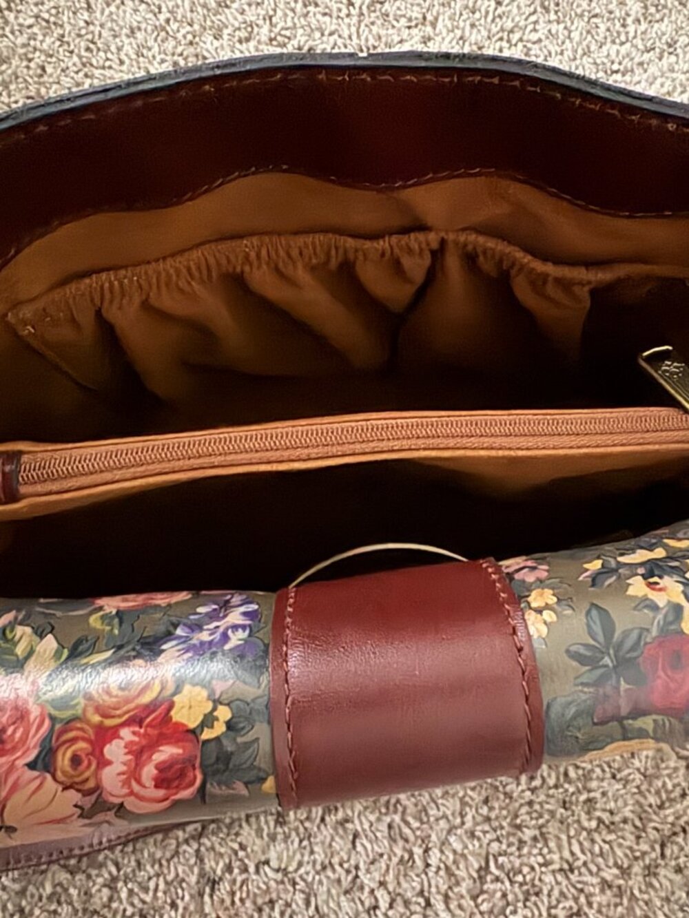 Patricia Nash Shoulder Bag - Picture 3 of 3